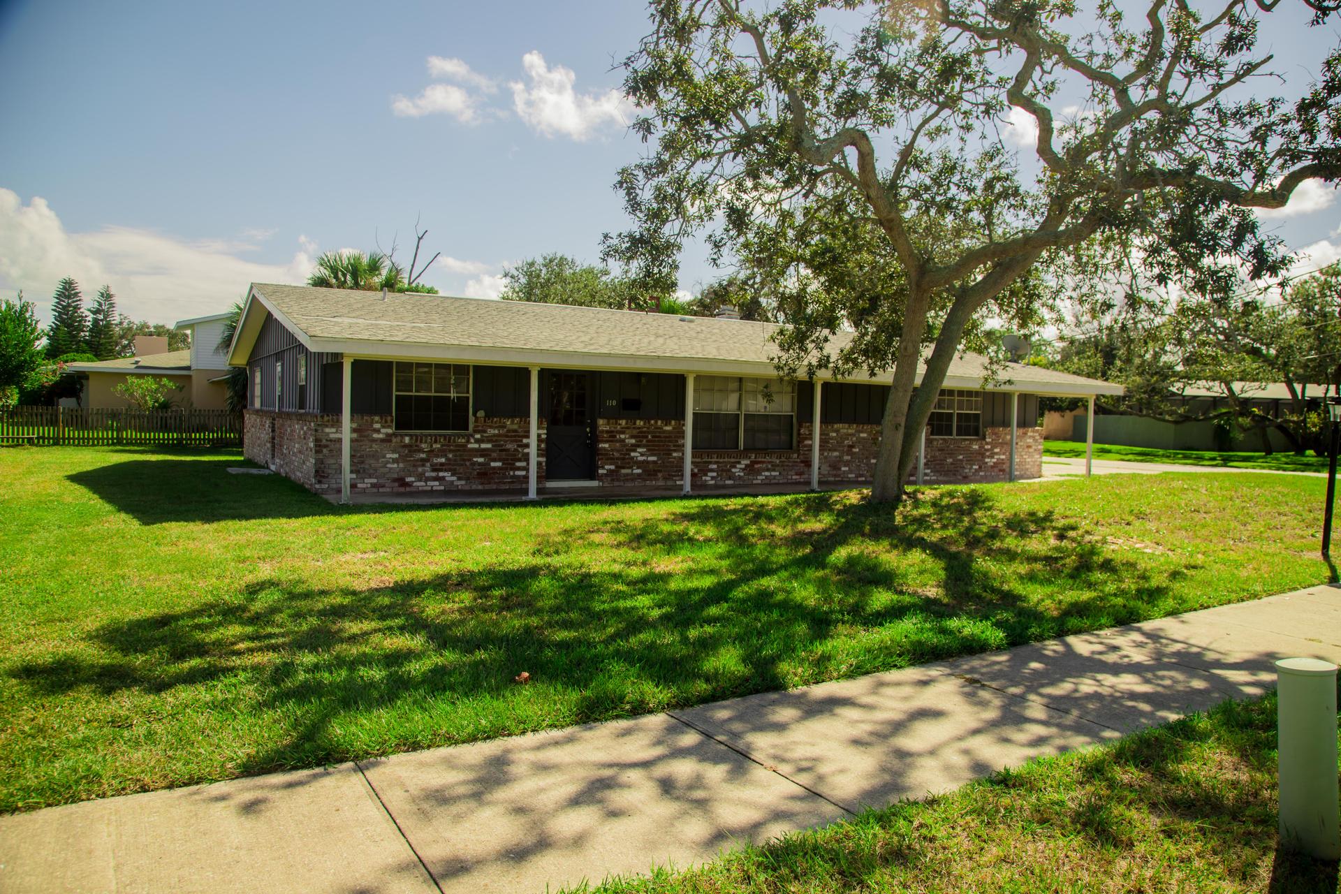 Photo of property: 110 Riverbeach Dr. Ormond Beach Fl 32176