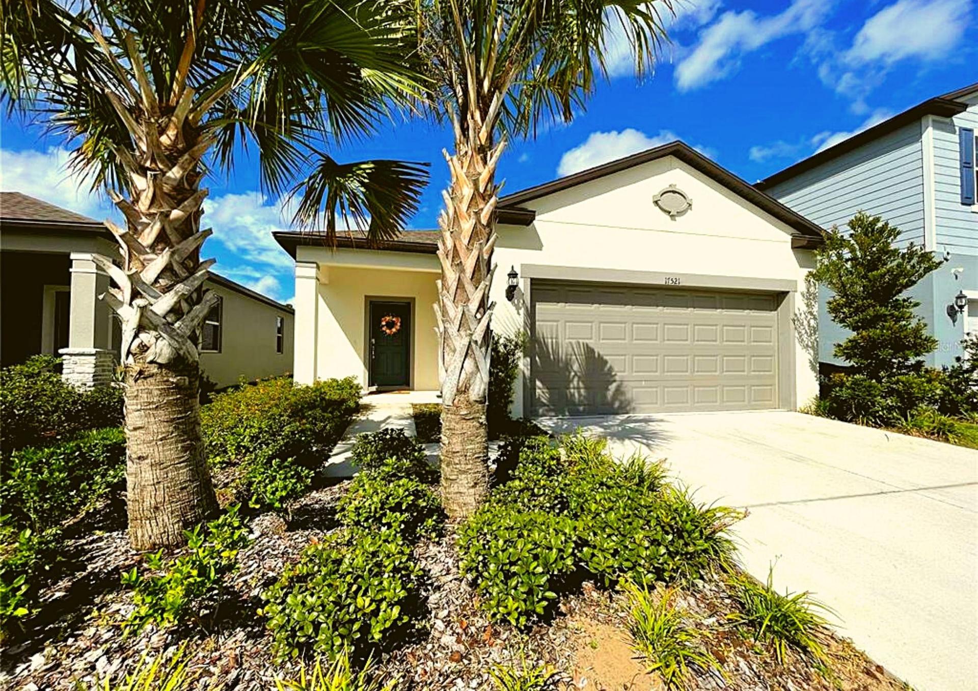 Photo of property: 17521 Butterfly Pea Ct , Clermont, FL 34714
