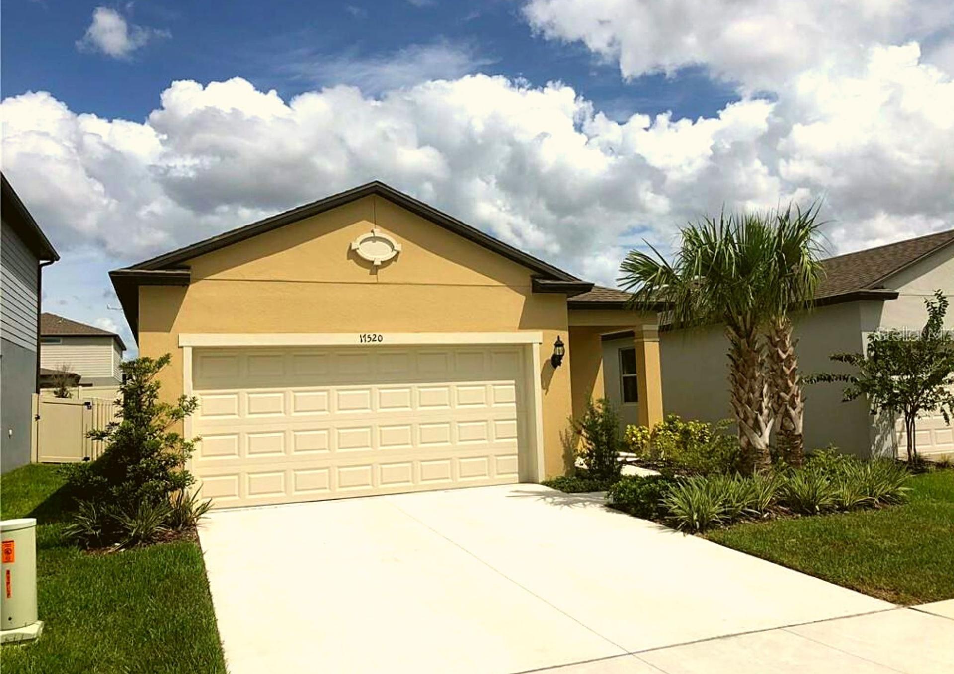 Photo of property: 17520 Butterfly Pea Ct , Clermont, FL 34714