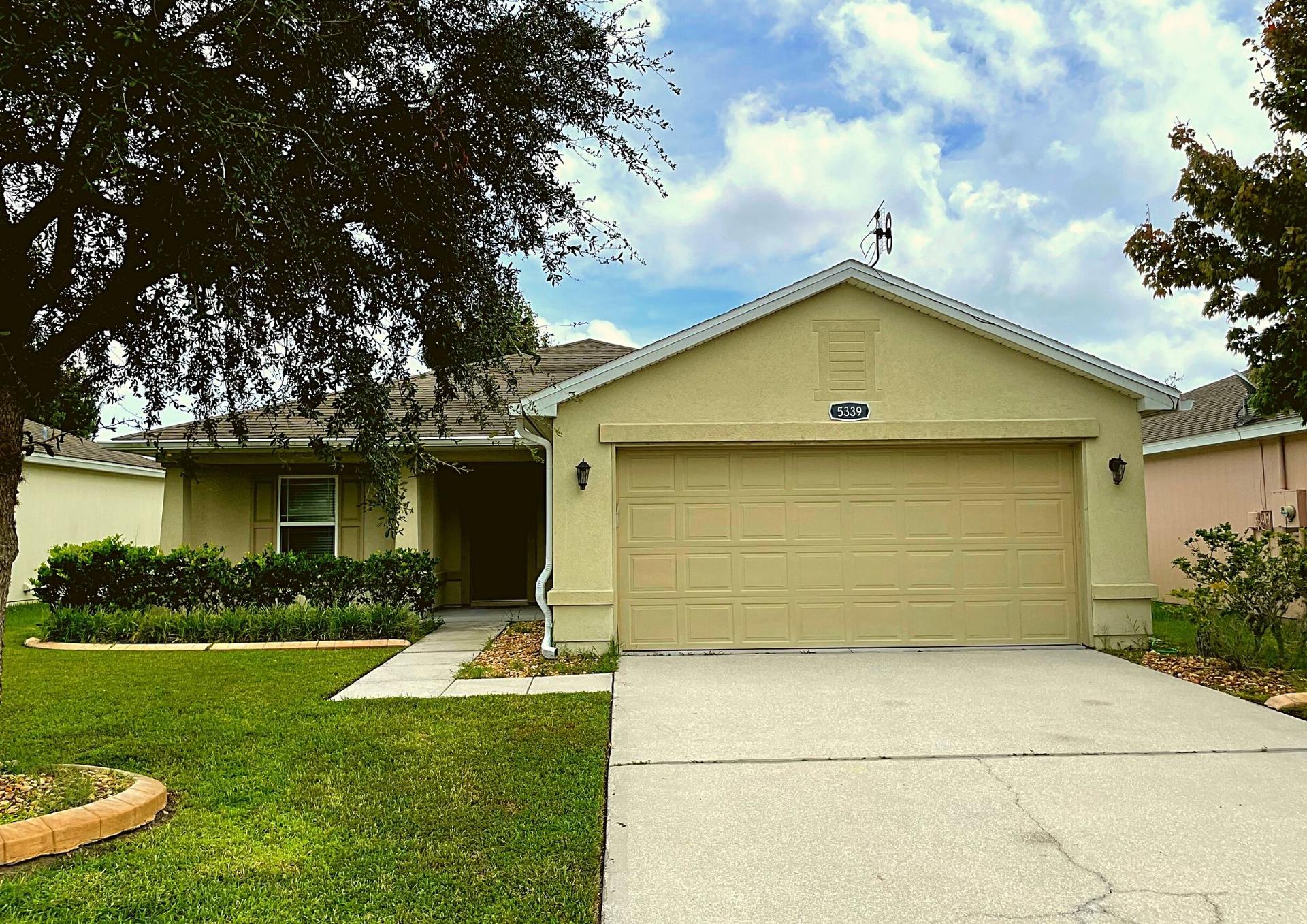 Photo of property: 5339 Peach Blossom Blvd, Port Orange, FL 32128