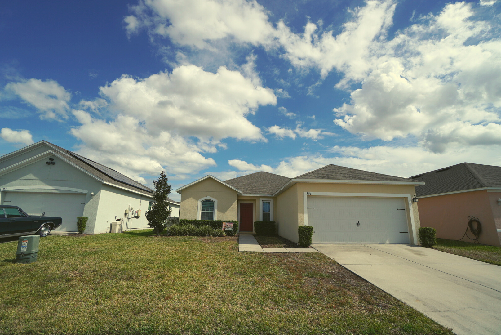 Photo of property: 856 Sheen Circle Haines City, FL 33844 