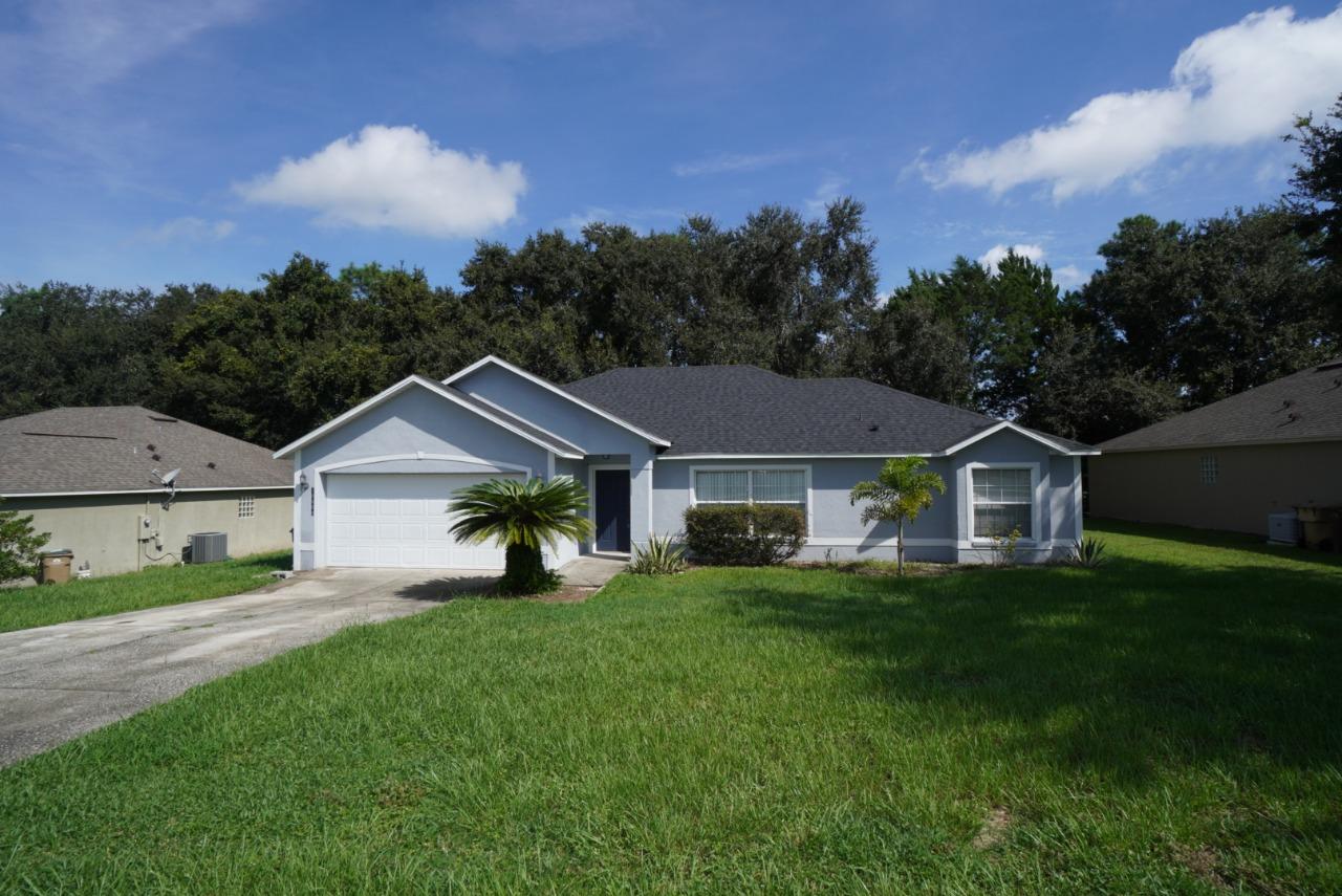 Photo of property: 10600 Cedar Forest Circle Clermont, FL 34711