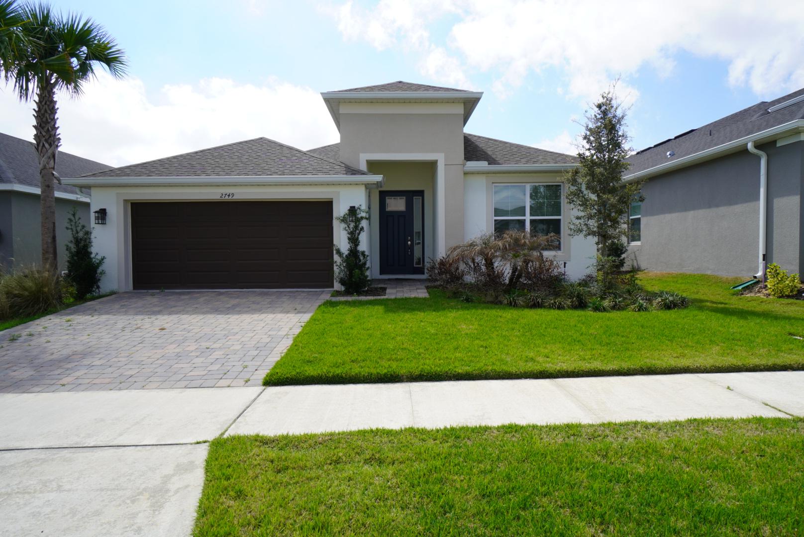 Photo of property: 2749 Hilltop Road Clermont, FL 34711