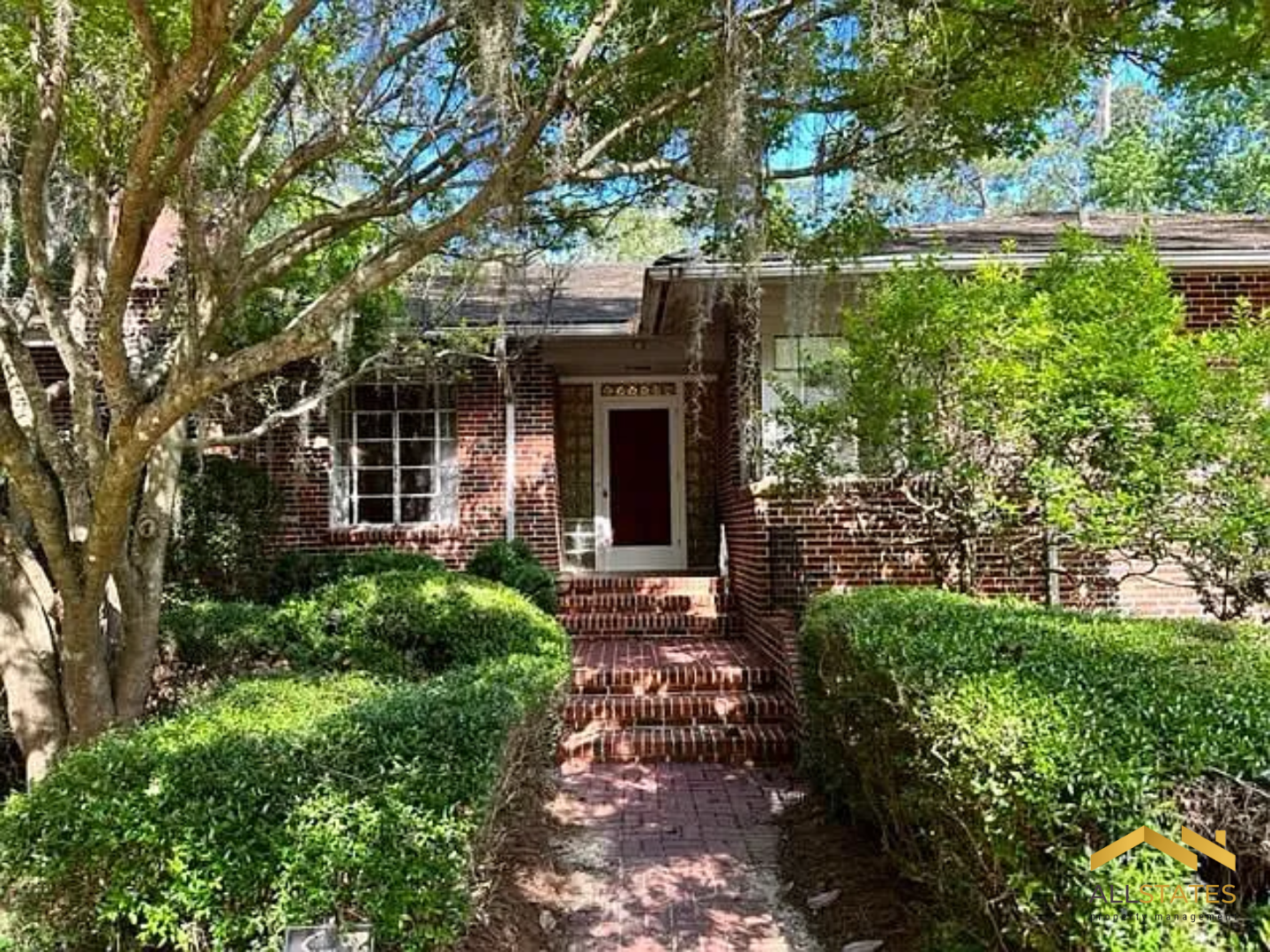 Photo of property: 1441 Country Club Dr, Tallahassee, FL 32301