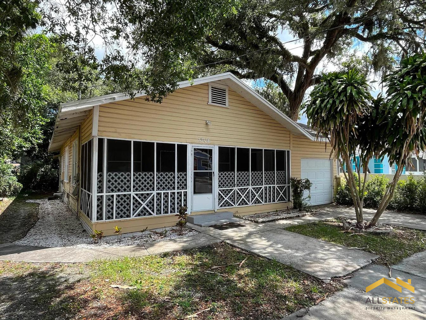 Photo of property: 1304 E 32nd Ave, Tampa, FL 33603